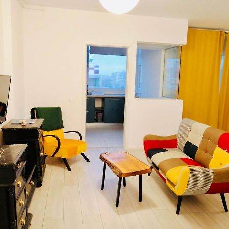 Plaza View Studio Бухарест Екстер'єр фото