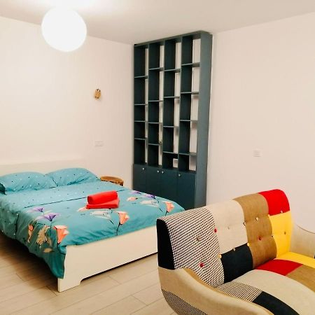 Plaza View Studio Бухарест Екстер'єр фото