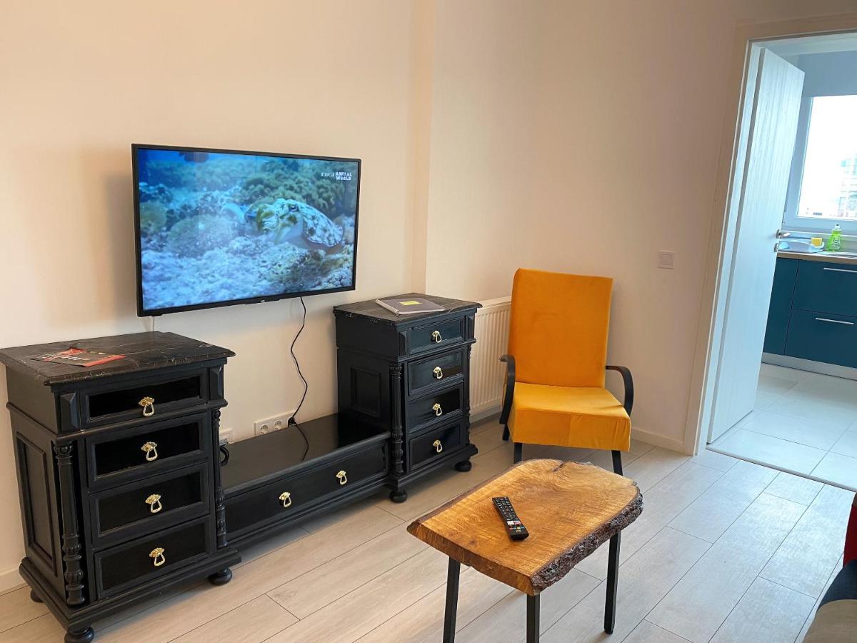 Plaza View Studio Бухарест Екстер'єр фото