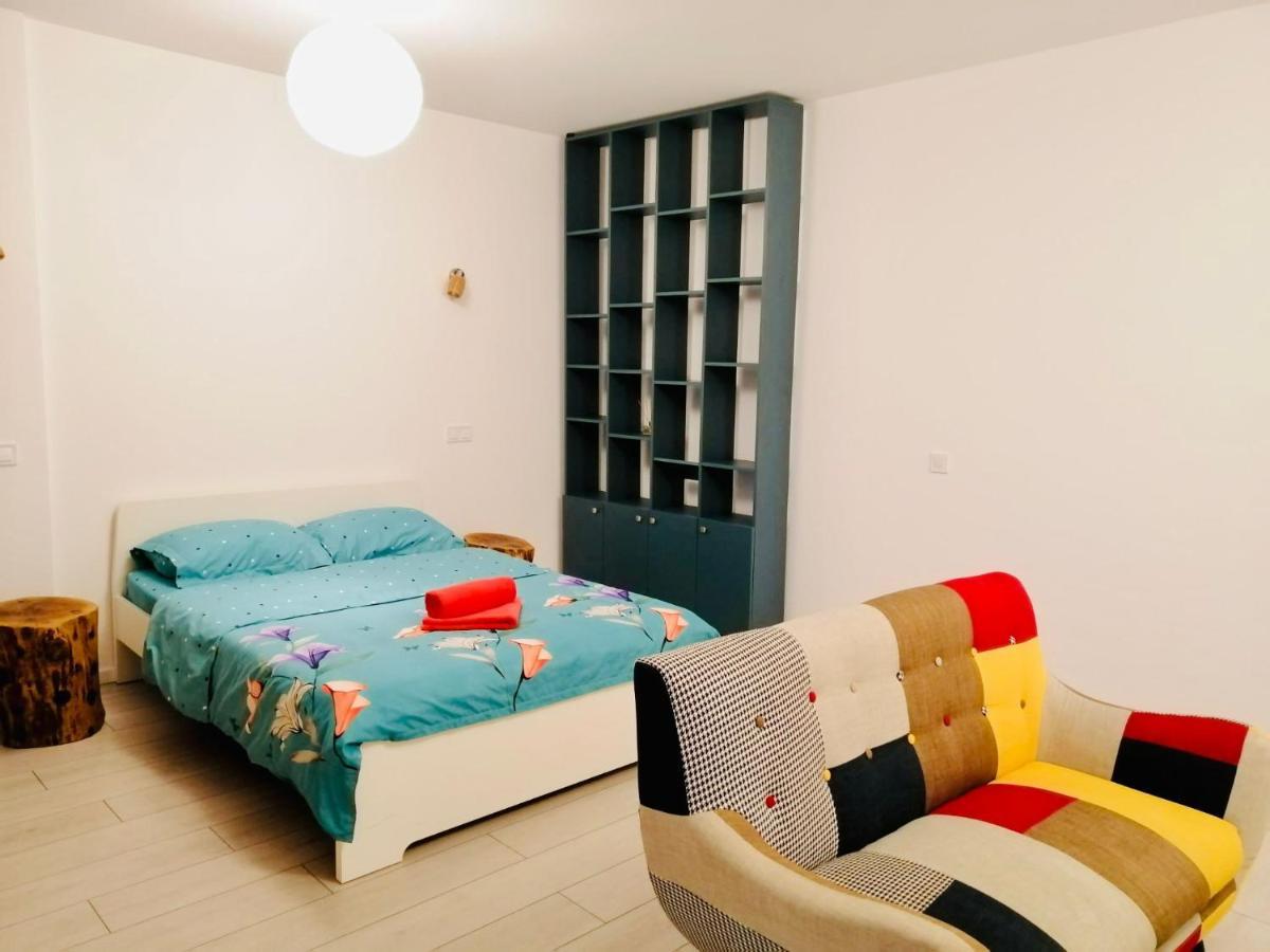Plaza View Studio Бухарест Екстер'єр фото