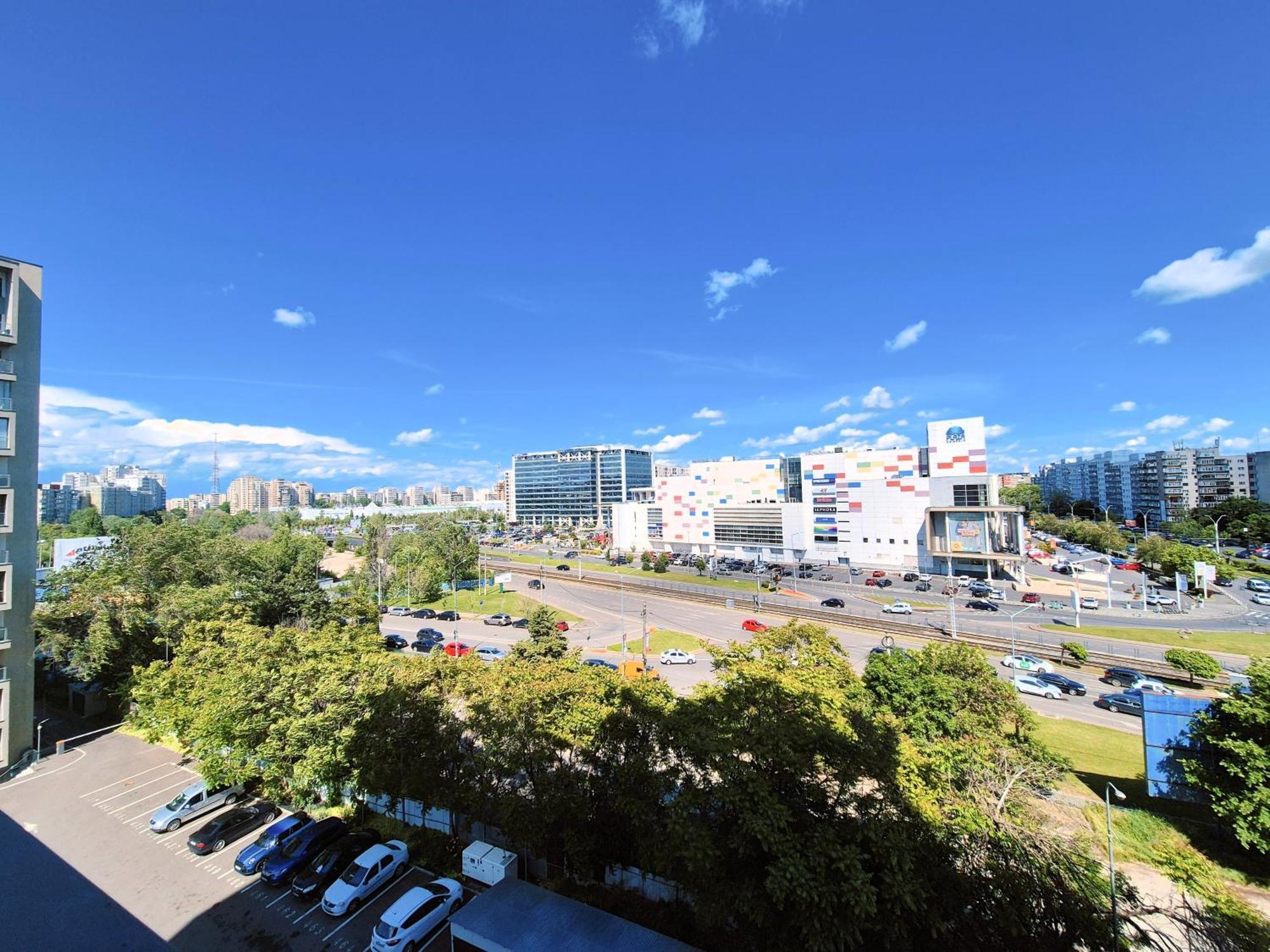 Plaza View Studio Бухарест Екстер'єр фото